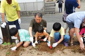 芋ほり写真その１