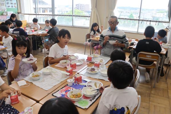 ふれあい給食1