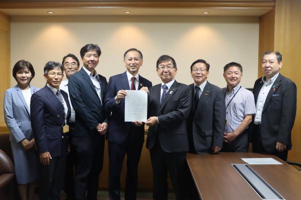 提言書提出1