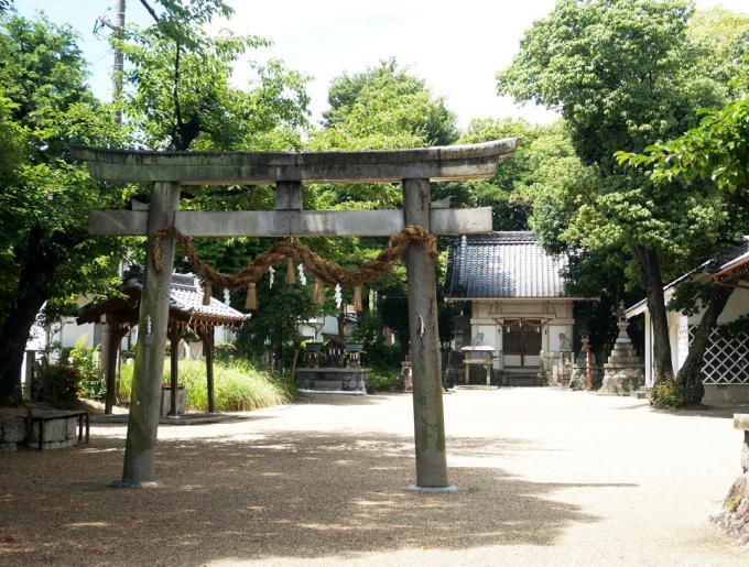 山神社