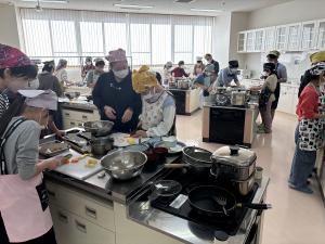 R7.11.3　米粉の生パスタ活動写真