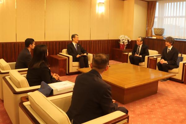 名産大表敬訪問1