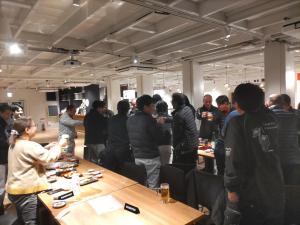 フードコートでの交流会