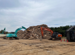 解体家屋のがれき仮置き場