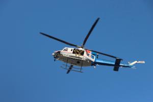 名古屋市消防防災航空隊員によるヘリコプター上空飛行