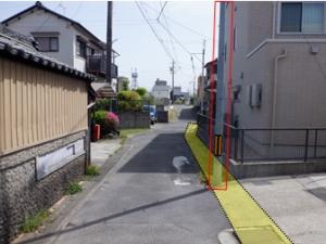 後退用地等の敷地内にある電柱