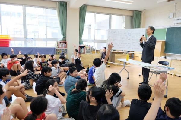 市長旭丘小1