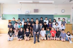 旭丘小学校６年1組