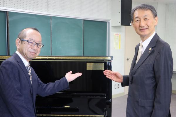 ピアノ寄贈2