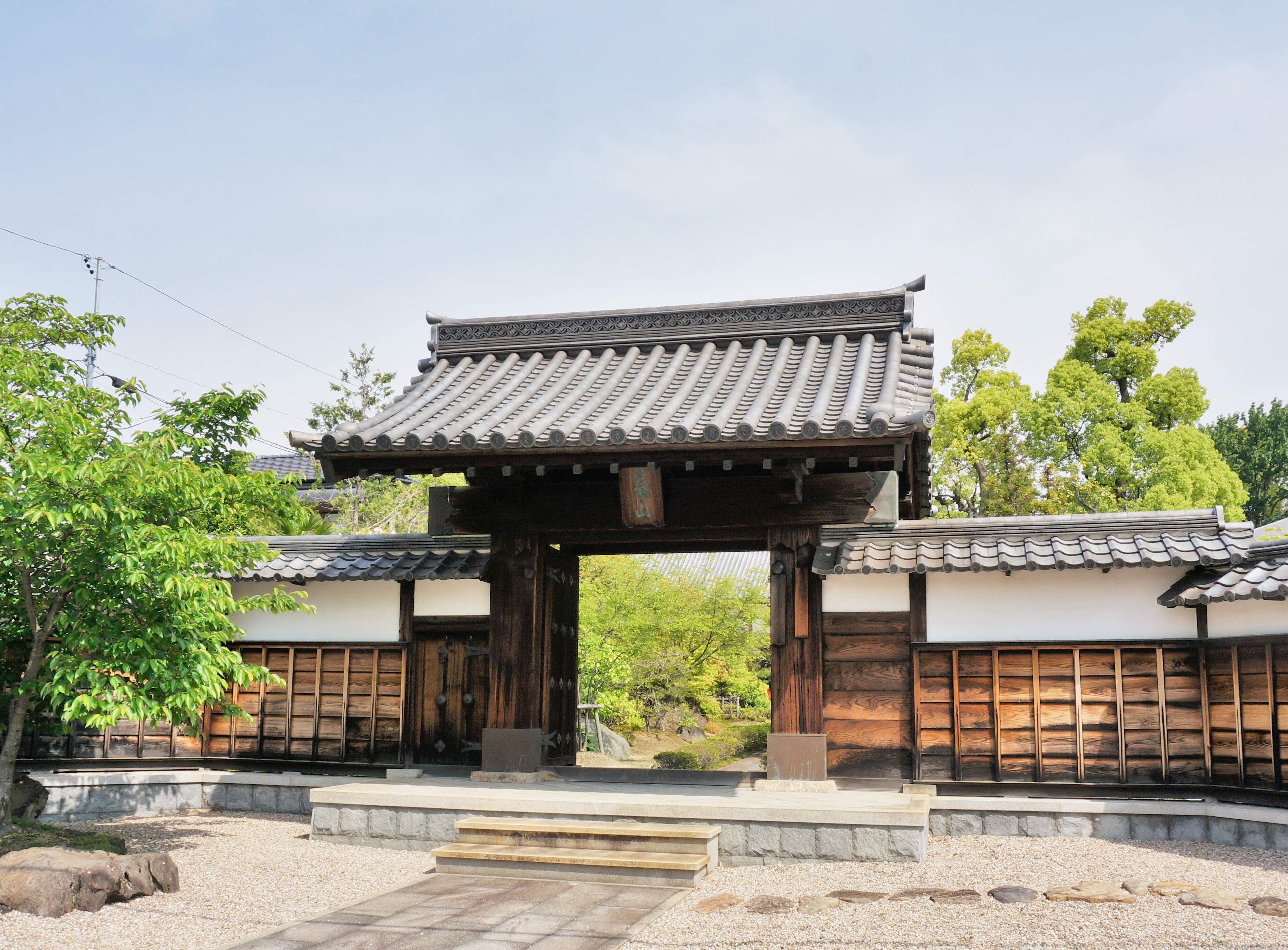 良福寺山門