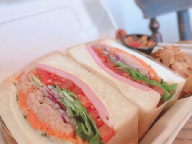 サンドイッチ、ホールキッシュ・オードブルの画像