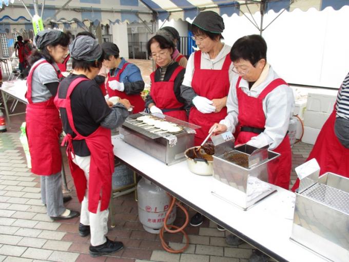 五平餅の販売の画像