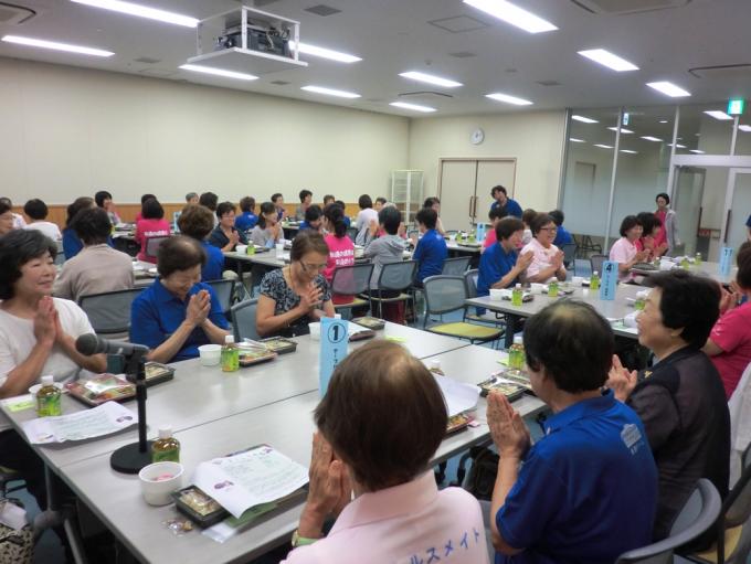 市民団体昼食・交流会の画像